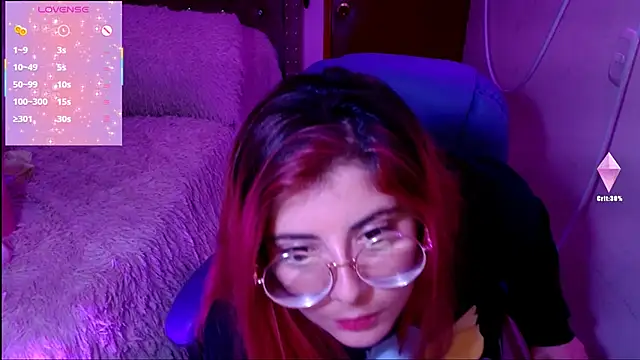 Snapshot of Azamy-12 chatting on March 5, 1:31 am Azamy-12 online show from March 5, 1:31 am