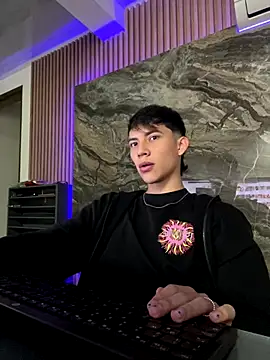 RyanGosslling  online show from December 1, 11:55 am