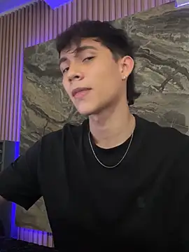 RyanGosslling  online show from November 29, 5:35 pm