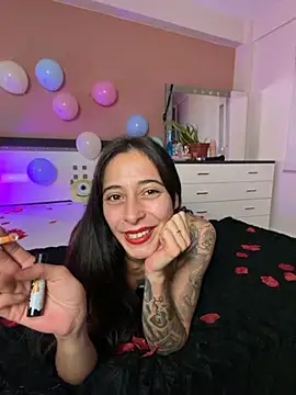 Snapshot of SOFIASWEETSECRETT chatting on October 9, 7:58 pm SOFIASWEETSECRETT online show from October 9, 7:58 pm