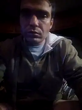 Snapshot of StupidCliff7 chatting on February 6, 8:32 am StupidCliff7 online show from February 6, 8:32 am