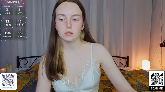 Snapshot of Wild__flowers chatting on July 13, 9:03 pm Wild flowers online show from July 13, 9:03 pm