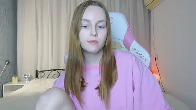 Wild  flowers online show from September 28, 9:33 pm