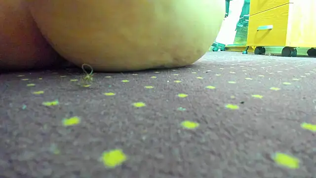 AishaRouhi online show from March 6, 5:02 am