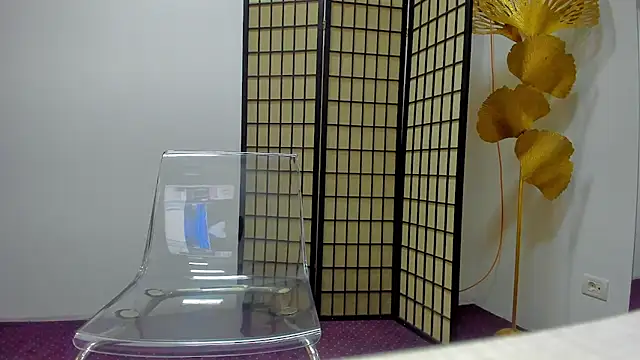 AishaRouhi online show from April 4, 3:46 am