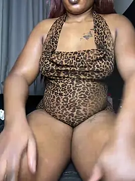 Snapshot of Hugemassivebootie chatting on June 26, 6:14 pm Hugemassivebootie online show from June 26, 6:14 pm