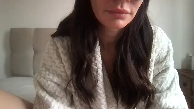 paolajonez online show from March 7, 12:43 pm