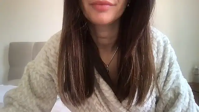 paolajonez online show from October 20, 3:56 pm