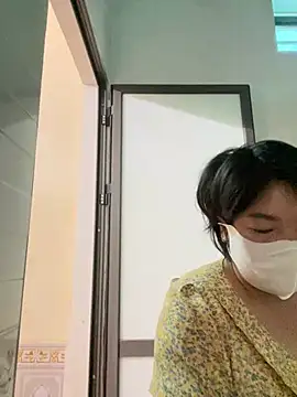 Hachi Sweetbabie  online show from April 4, 9:27 am