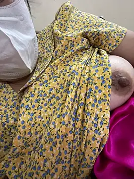 Hachi Sweetbabie  online show from March 22, 9:33 am