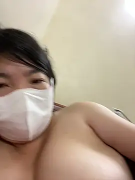 Hachi Sweetbabie  online show from March 22, 9:38 pm