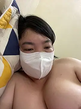 Hachi Sweetbabie  online show from February 8, 12:58 pm