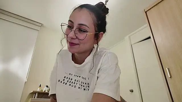 Snapshot of juanasnz99 chatting on March 7, 4:13 am juanasnz99 online show from March 7, 4:13 am