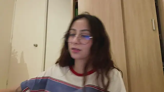Snapshot of juanasnz99 chatting on March 13, 6:05 am juanasnz99 online show from March 13, 6:05 am