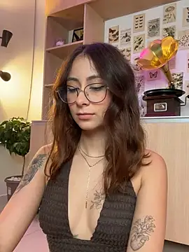 Snapshot of juanasnz99 chatting on January 27, 1:37 am juanasnz99 online show from January 27, 1:37 am