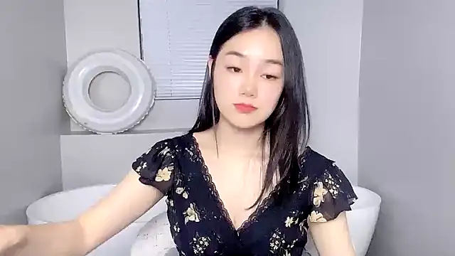 cloud8822 online show from May 20, 2:14 pm