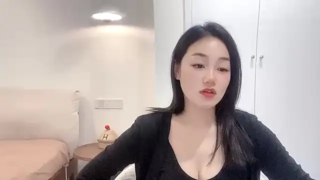 cloud8822 online show from May 9, 7:23 am