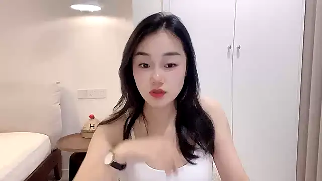 cloud8822 online show from May 27, 1:18 pm
