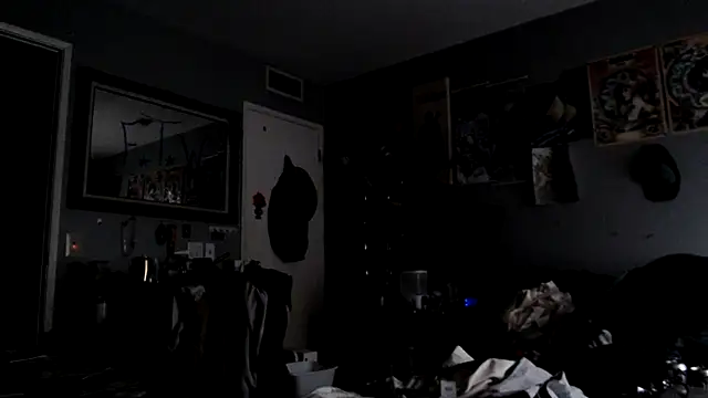 eavestease1 online show from February 25, 4:29 pm