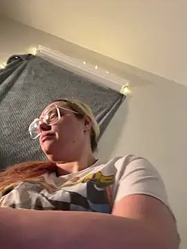 Lalalynn online show from April 25, 7:11 am