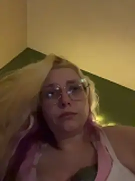 Lalalynn online show from February 22, 10:17 am