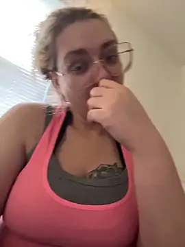 Lalalynn online show from April 23, 5:47 pm