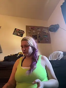 Lalalynn online show from February 6, 6:04 pm