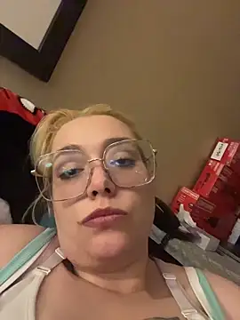 Lalalynn online show from February 25, 5:51 am