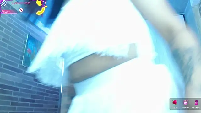 helenacyruss online show from October 4, 4:08 pm