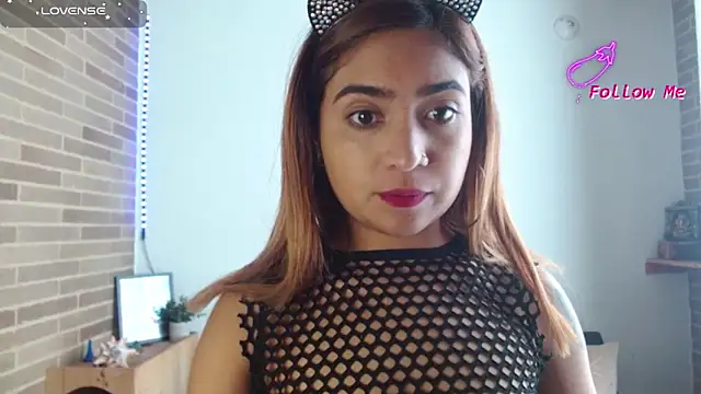 helenacyruss online show from March 13, 7:39 pm