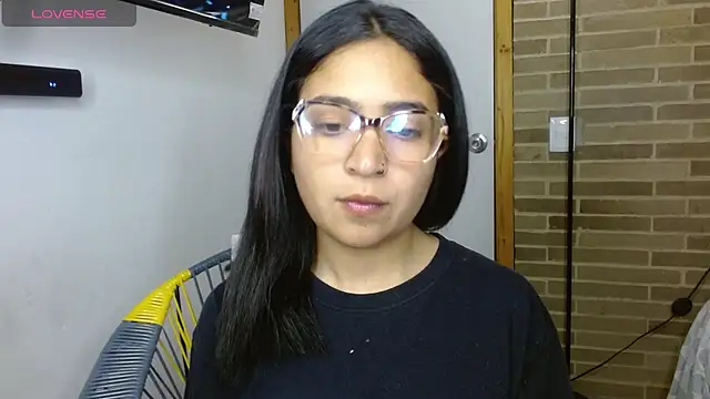 helenacyruss online show from November 4, 12:03 am