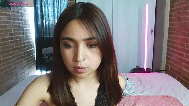 helenacyruss online show from September 23, 6:48 pm