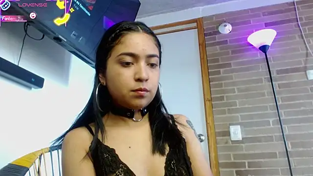 helenacyruss online show from October 25, 4:18 pm