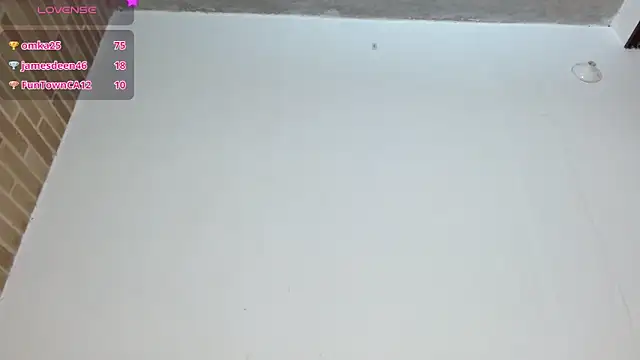 helenacyruss online show from December 14, 2:55 am