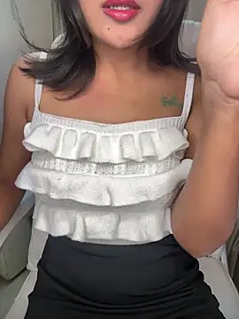 LeisyXO online show from January 25, 6:46 pm