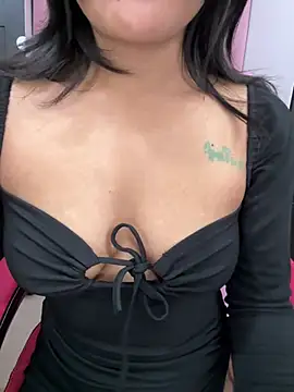 LeisyXO online show from January 14, 6:22 pm