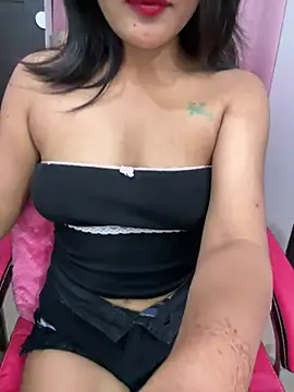 LeisyXO online show from March 28, 7:26 pm