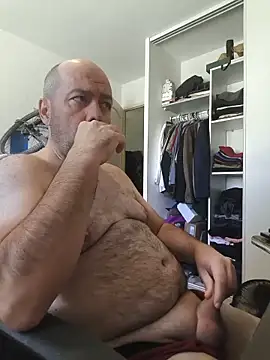 veryverybigdick45 online show from June 15, 10:04 am