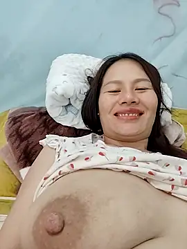 Snapshot of Baby-ladyass20 chatting on December 1, 2:45 am Baby-ladyass20 online show from December 1, 2:45 am