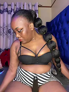 Queenshaz01 online show from June 24, 11:02 pm