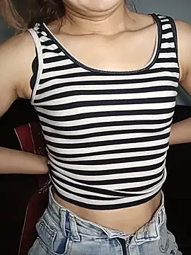 Snapshot of Girl20sexy chatting on June 27, 6:58 pm Girl20sexy online show from June 27, 6:58 pm