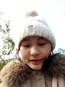 Snapshot of trieungoclnt chatting on January 30, 9:47 am trieungoclnt online show from January 30, 9:47 am