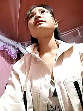 trieungoclnt online show from November 2, 2:27 am