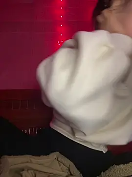 trieungoclnt online show from February 19, 10:23 am