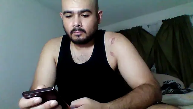 Snapshot of JooveyRose chatting on October 22, 6:24 am JooveyRose online show from October 22, 6:24 am