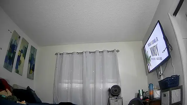 Snapshot of JooveyRose chatting on March 20, 7:25 pm JooveyRose online show from March 20, 7:25 pm