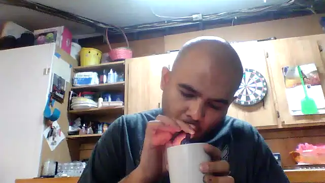 Snapshot of JooveyRose chatting on March 18, 5:02 am JooveyRose online show from March 18, 5:02 am