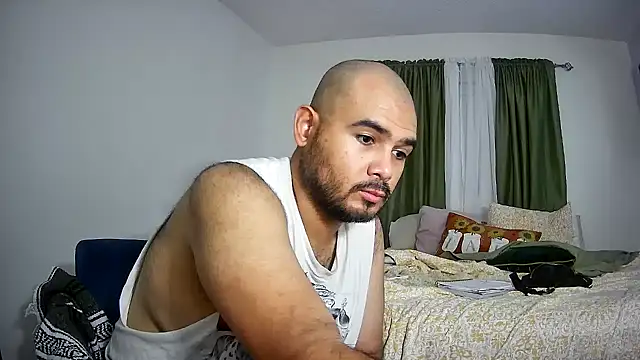 Snapshot of JooveyRose chatting on September 16, 4:24 am JooveyRose online show from September 16, 4:24 am