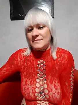 poussichienne online show from December 14, 4:34 pm