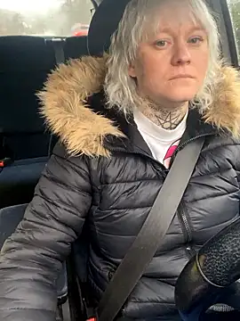 poussichienne online show from January 12, 11:06 am